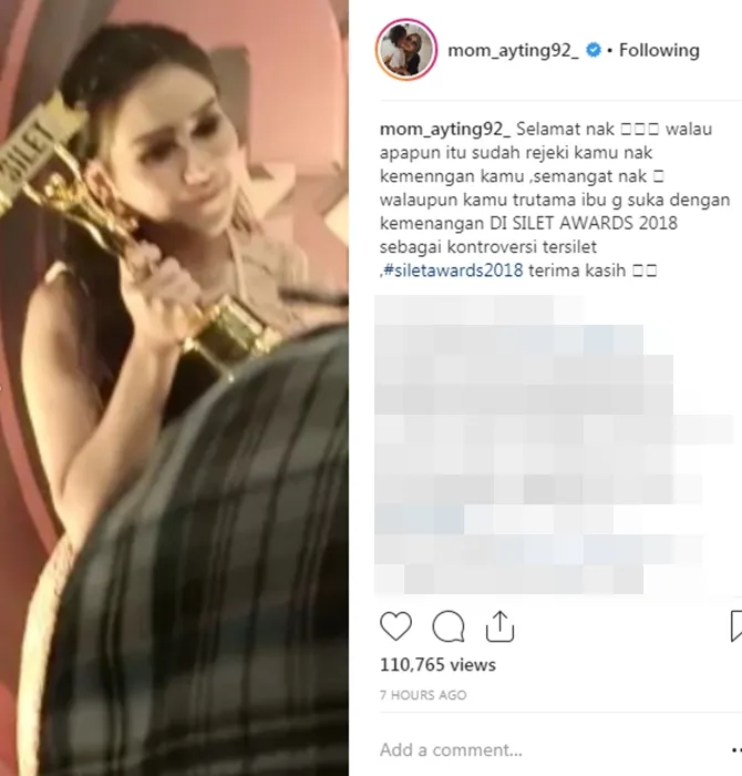 Ungkapan ibu Ayu Ting Ting atas kemenangan putrinya. © Instagram/mom_ayting92_