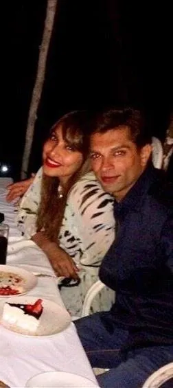 Kedekatan Bipasha dan Karan, masa iya hanya teman biasa? @instagram