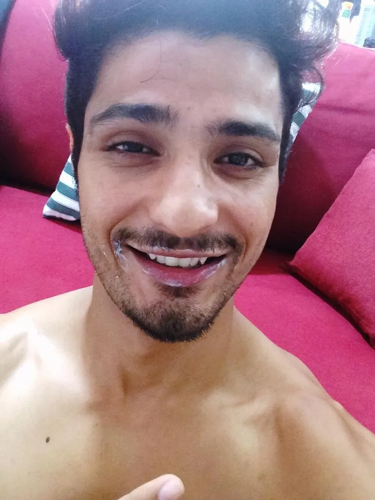Mau bersihkan bibir Vin Rana? @twitter.com/vinrana1986