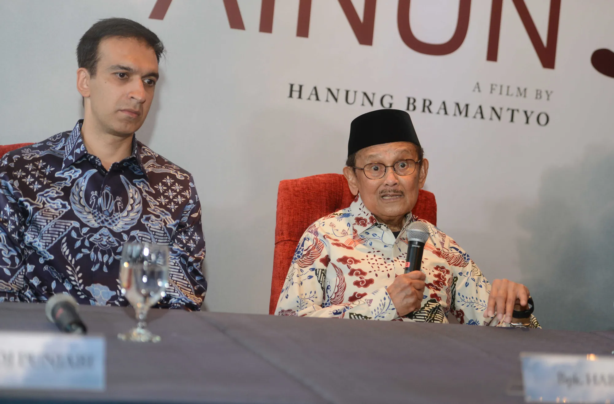 Preskon Film Habibie dan Ainun &copy:KapanLagi.com/Bayu Herdianto