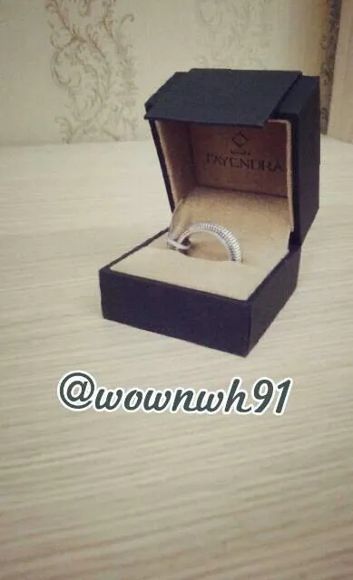 Cincin yang diberikan Woohyun Infinite untuk fans di Dubai