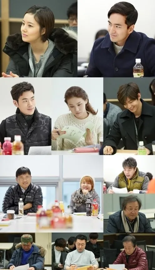 Momen pembacaan naskah para pemain Goodbye Mr. Black. © soompi.com