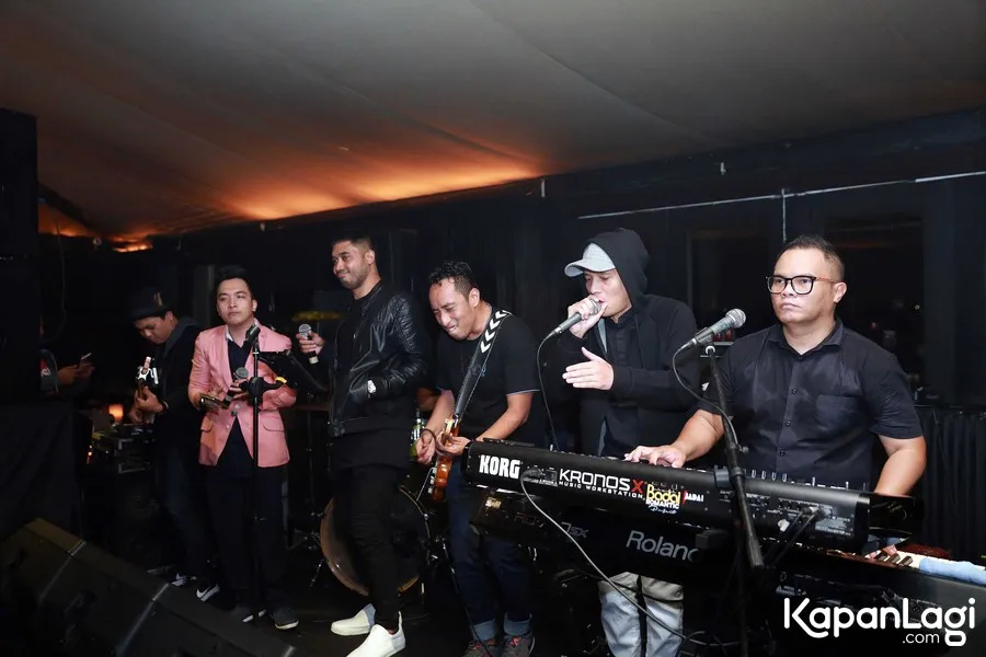 Badai manggung di Reunion Romantic © KapanLagi.com®/Muhammad Akrom Sukarya