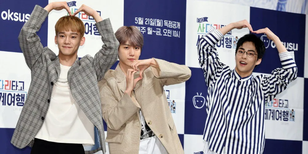 EXO-CBX saat konferensi pers acara mereka © allkpop.com