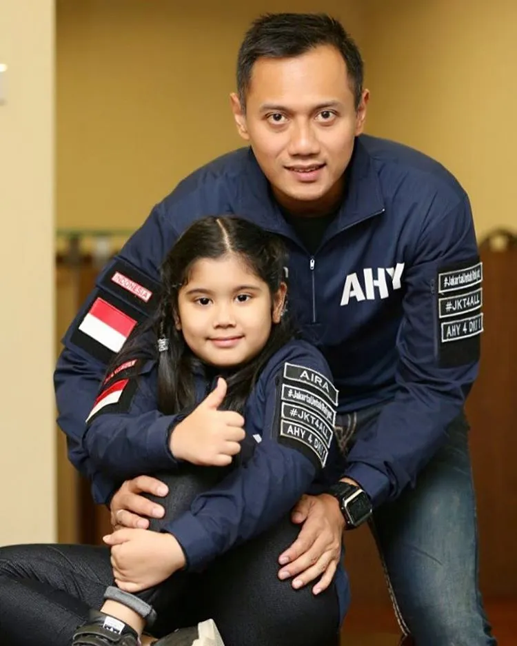 Aira ternyata paling akrab dengan sang ayah. ©Instagram/agusyudhoyono