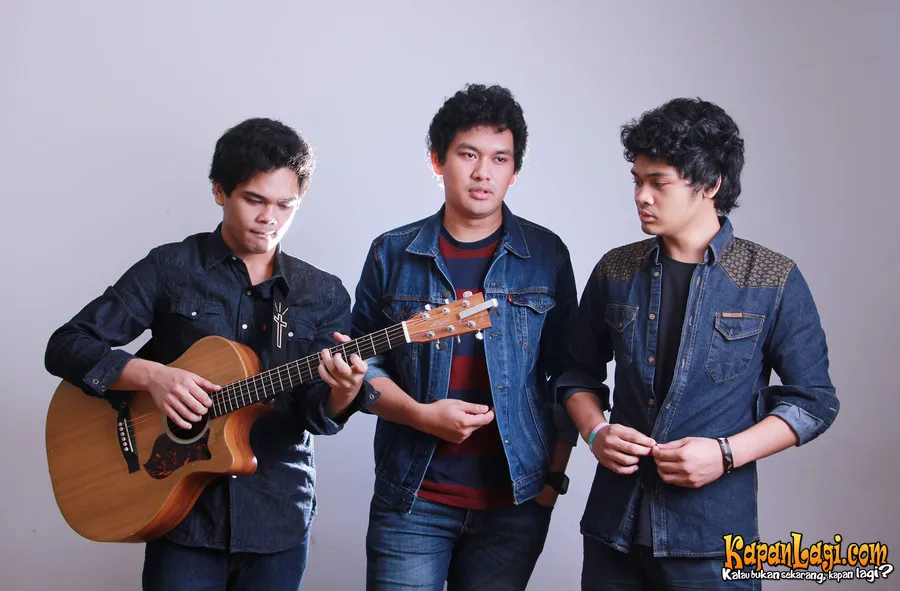The Overtunes pertama kali main film di MIRACLE: JATUH DARI SURGA/©KapanLagi.com®/M. Akrom Sukarya