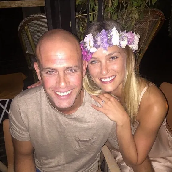 Congrats for the wedding! © instagram.com/barrefaeli