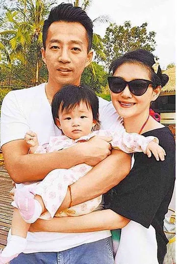 Barbie Hsu siap kembali ke layar kaca setelah tubuhnya kembali seperti saat sebelum hamil. ©toggle.sg