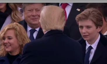 Benarkah Trump memarahi Barron? © Youtube.com/CBS News