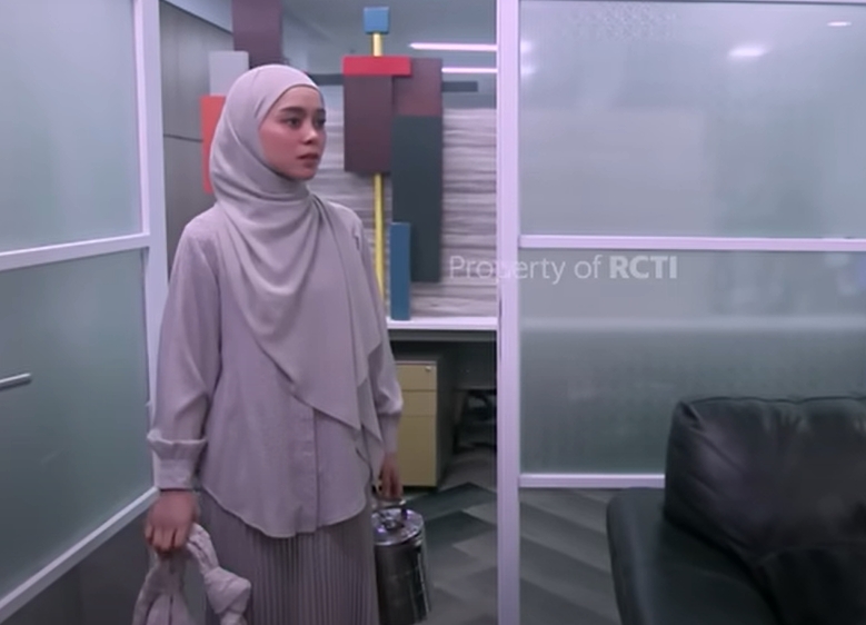 Photo credit: youtube.com/RCTILAYARDRAMAINDONESIA