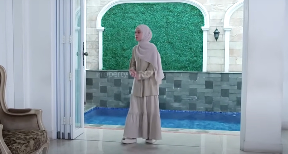 Photo credit: Youtube.com/RCTILAYARDRAMAINDONESIA