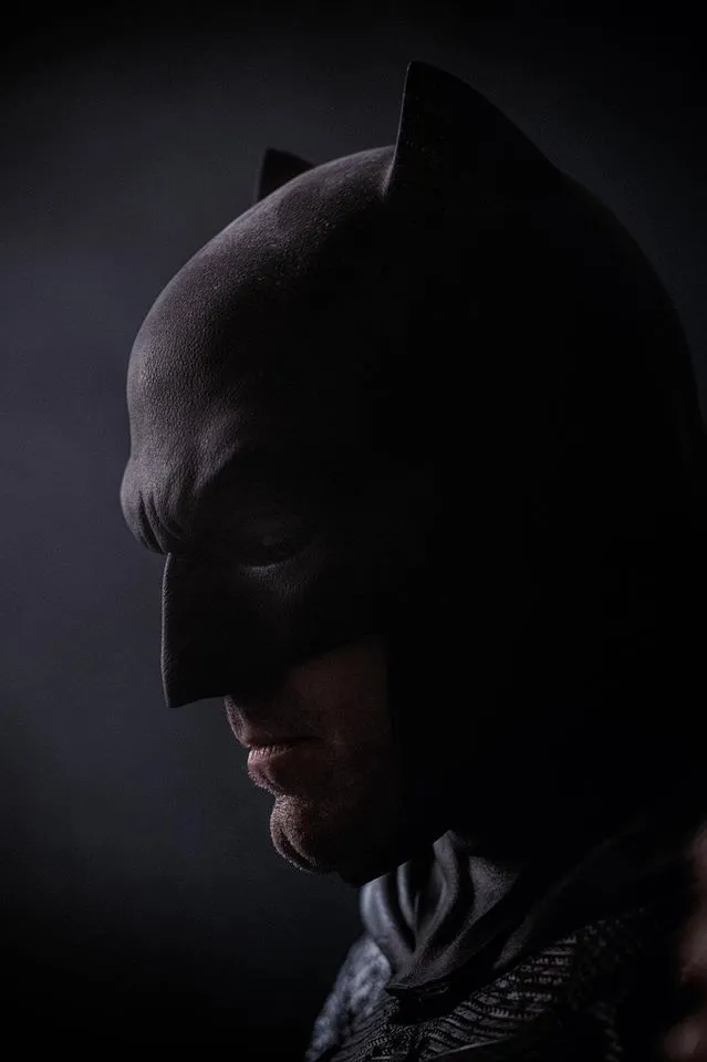 Batman @Facebook.com/batmanvsuperman