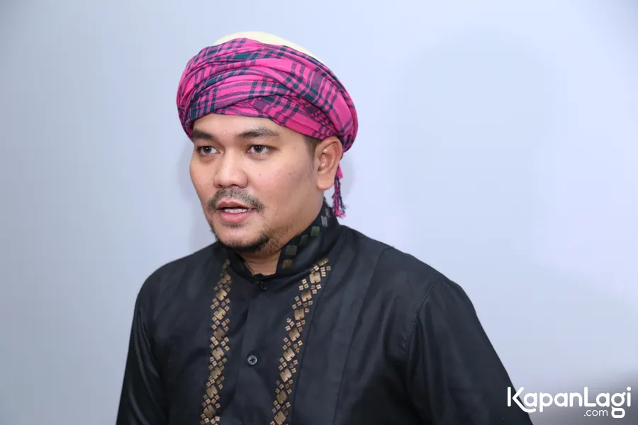 Bekti rayakan libur lebaran dengan pergi ke Singapura bersama istri dan anak-anaknya © KapanLagi.com®/Akbar Prabowo Triyuwono