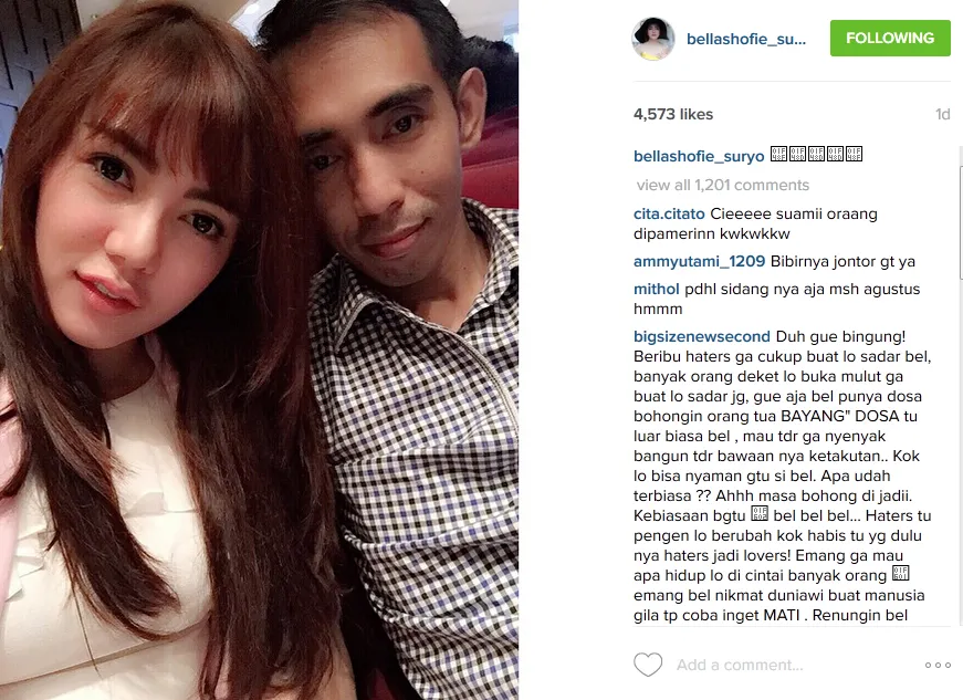 Lebaran dengan suami, Bella malah dihujat haters. @instagram/bellashofie_suryo