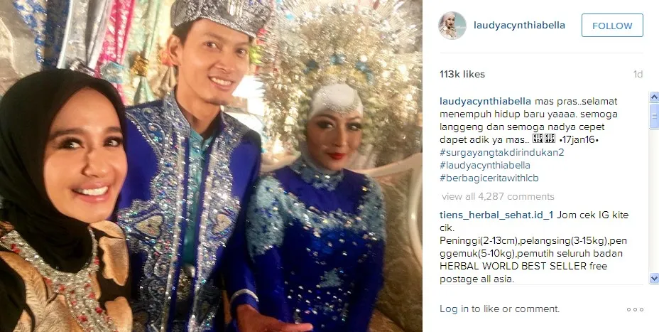 Bella Berpose Bersama Dengan mempelai © Instagram laudyacynthiabella