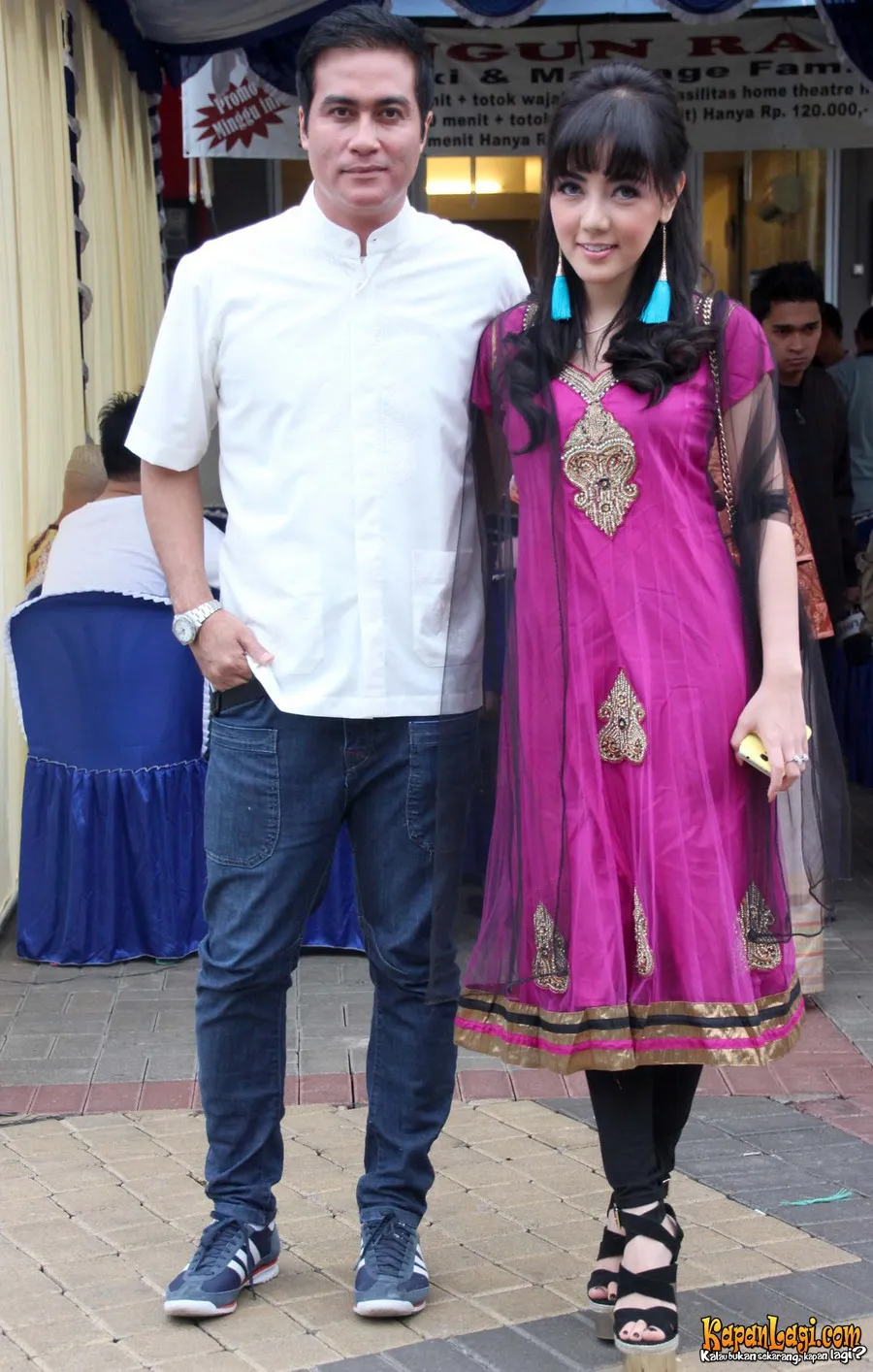 Bella dan Adjie saat masih mesra. @KapanLagi.com