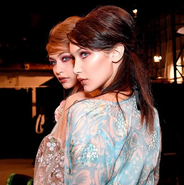 Bella kerap nyolong isi lemari kakaknya © instagram.com/bellahadid