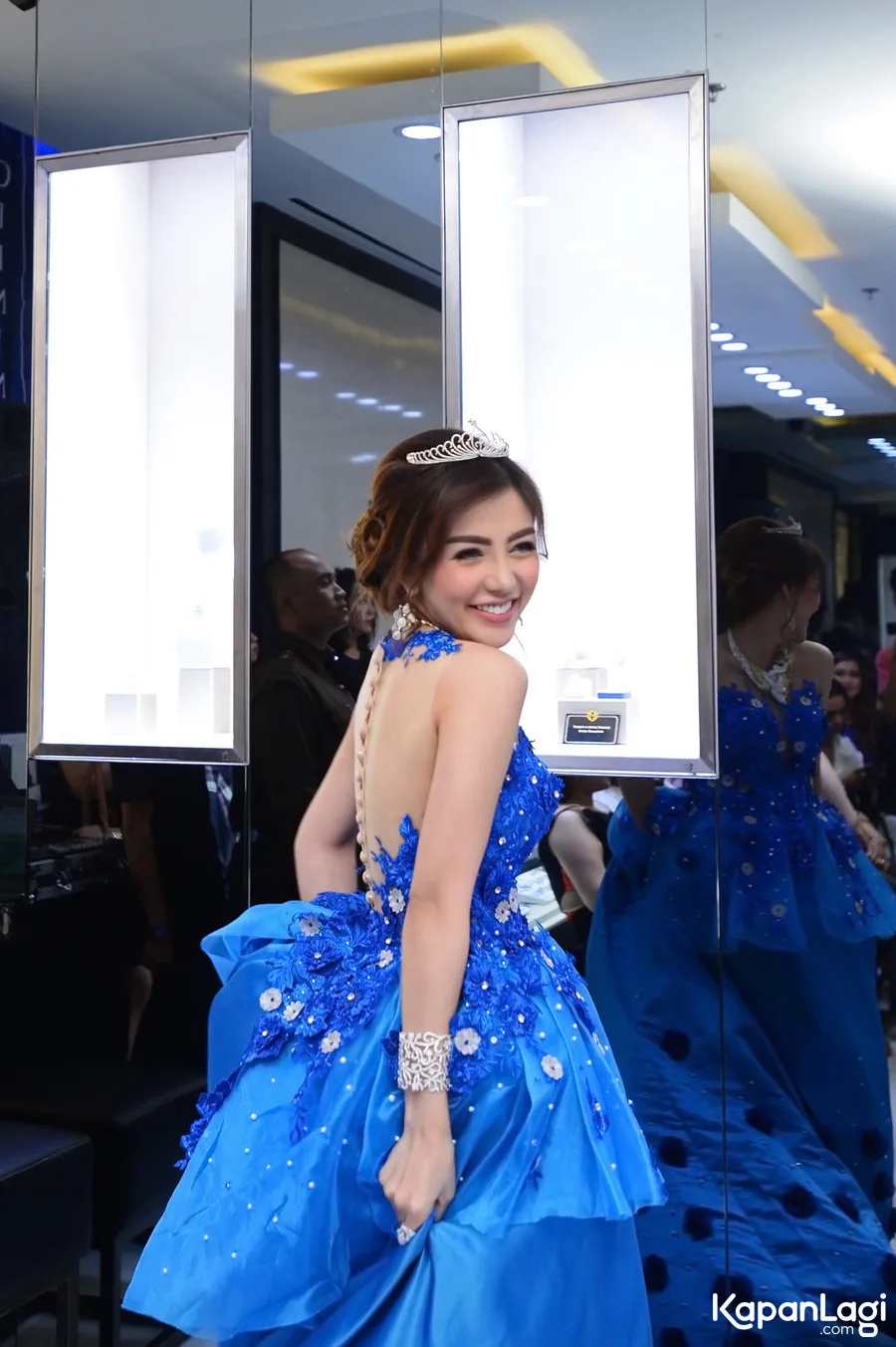 Bella Shofie komentari soal hubungan Adjie Pangestu dan Ayu Ting Ting © KapanLagi.com®/Bambang E Ros
