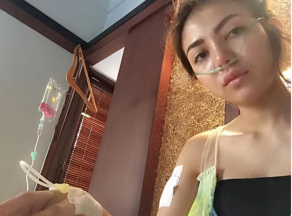 Bella Shofie dapat suntikan vitamin untuk menjaga kondisinya © Instagram.com/bellashofie05