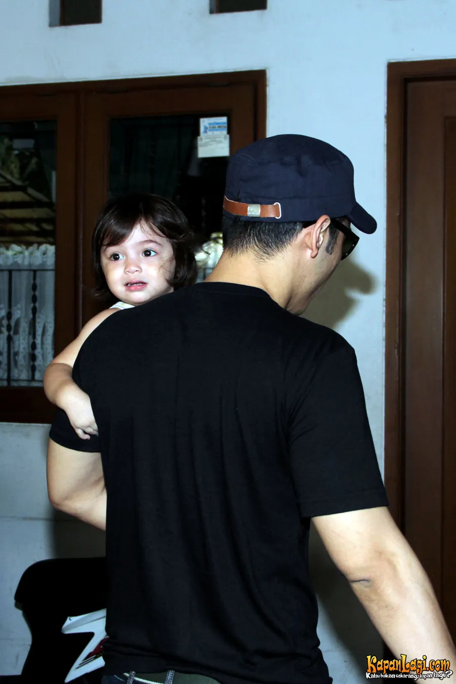 Sienna saat ini tinggal dengan sang ayah, Ben Kasyafani. ©Acat
