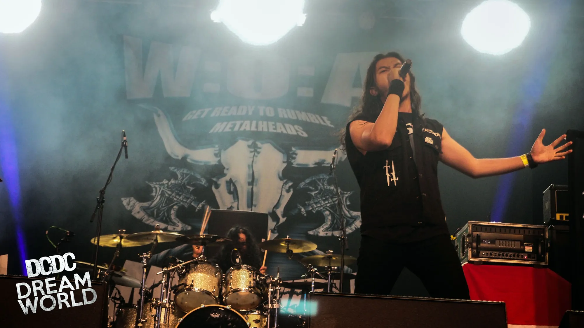 Penampilan Beside saat di panggung Wacken © DCDC Dream World