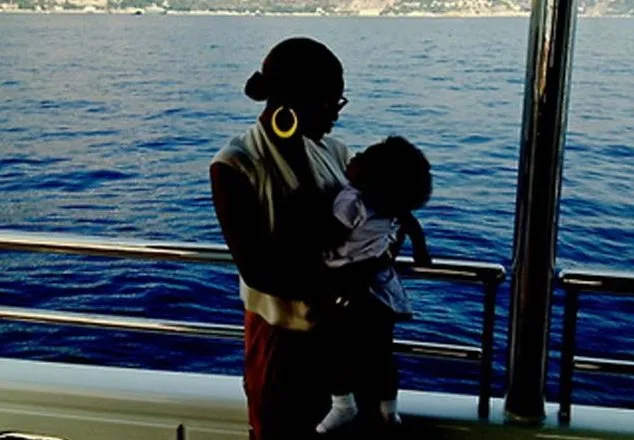 Beyonce Knowles @ dailymail.co.uk