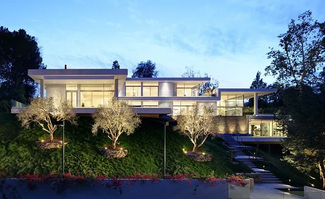 Inilah penampakan rumah kontrakan Beyonce dan Jay Z © The Agency