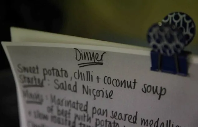 Menu makan malam Beyonce @ dailymail.co.uk