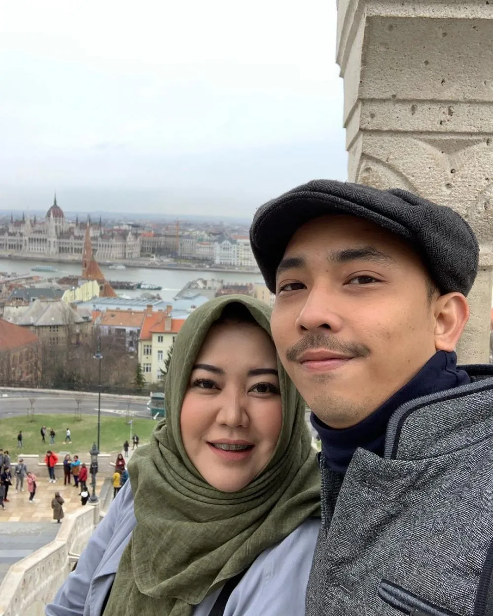 Instagram @risa_saraswati