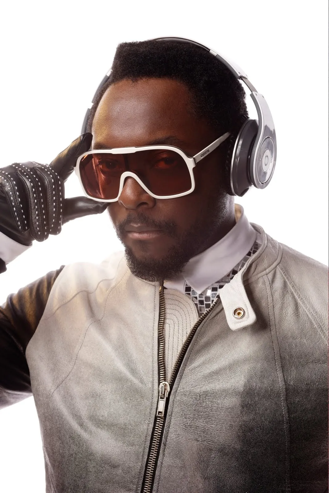 Will.i.am @coveralia