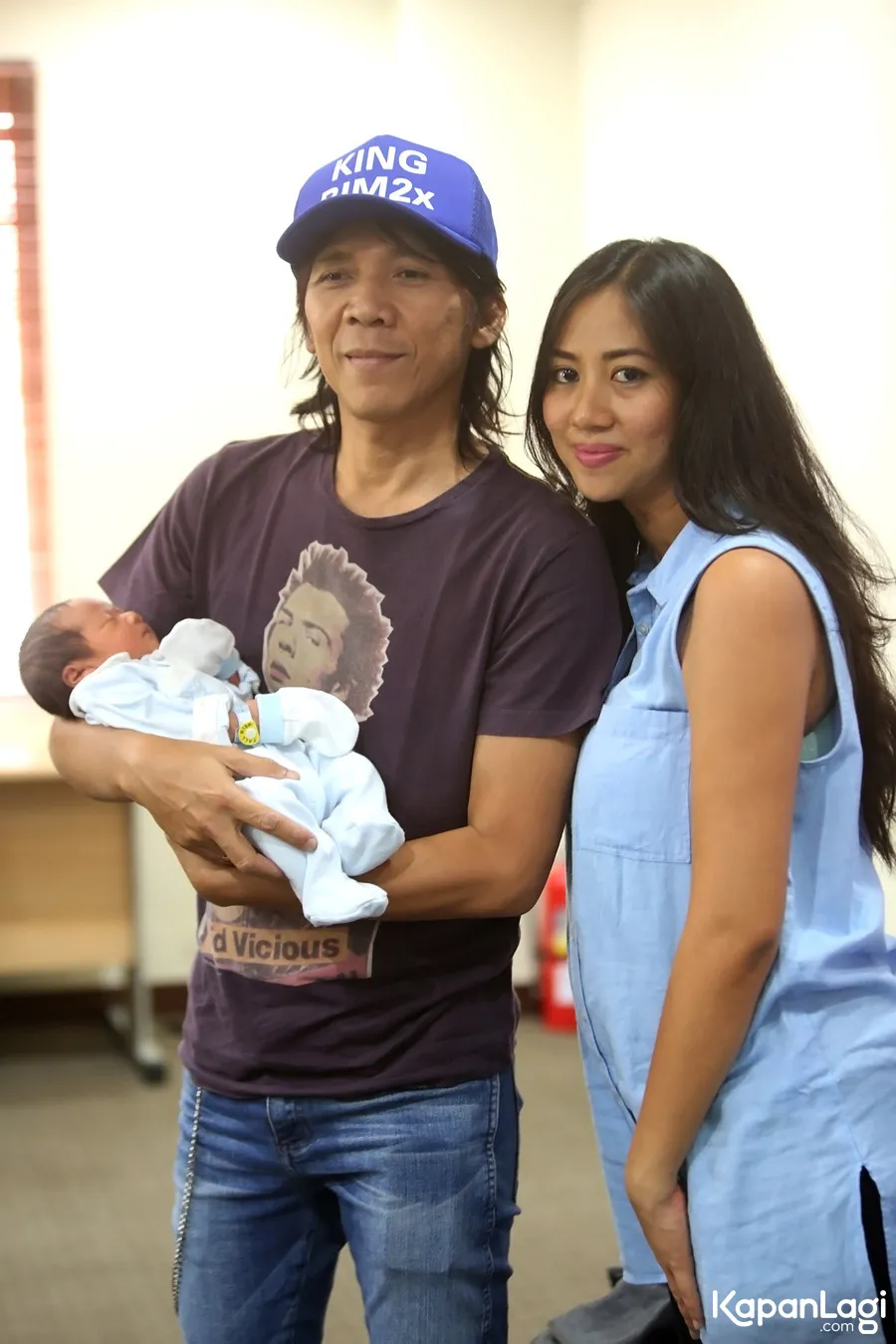 Bimbim dihadiahi putra oleh Reny lewat persalinan normal/©KapanLagi.com®/Bambang E Ros