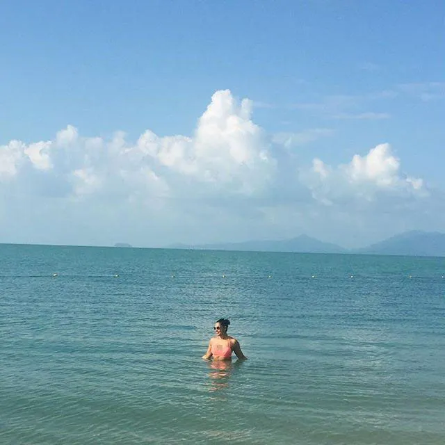 Bipasha Basu liburan tahun baru di pantai yang indah © Instagram.com/bipashabasu