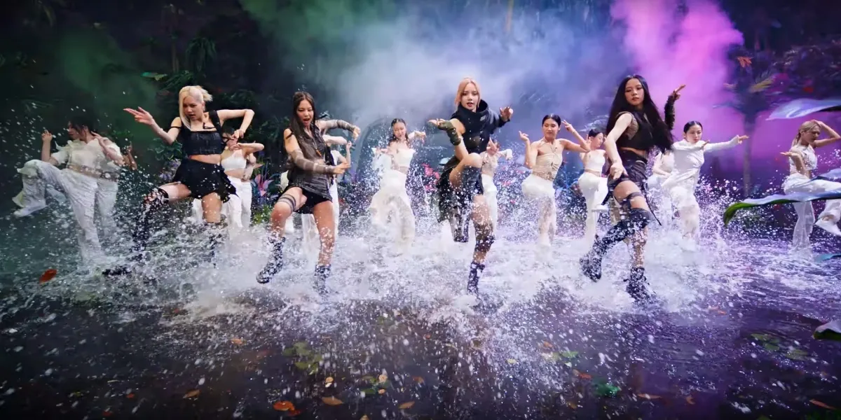 BLACKPINK - Pink Venom