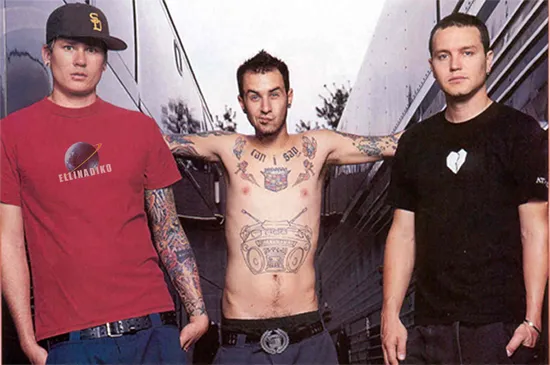 Maaf, tetapi bukan format ini yang akan kamu lihat dalam tur Australia Blink 182 @theaureview.com