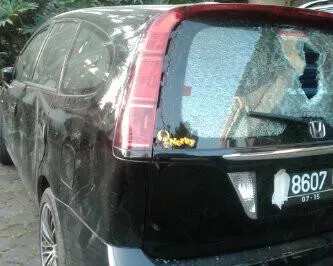 Mobil Melly @Twitter