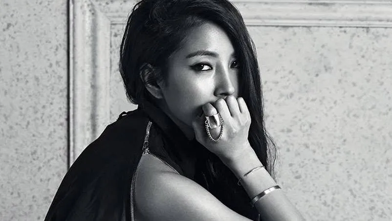 BoA memutuskan meng-cancel kegiatan karena berduka dengan adanya insiden Ferry yang tenggelam di perairan Korea. ©allkpop.com