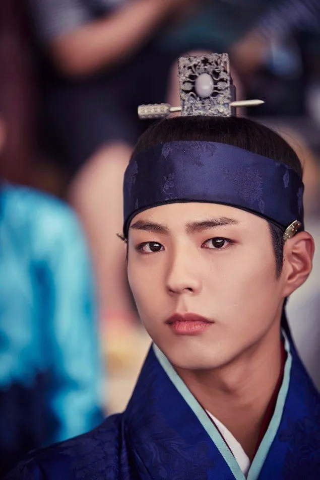 Setelah peran putra mahkota, Park Bo Gum ingin berakting dalam cerita cinta remaja SMA. ©KBS
