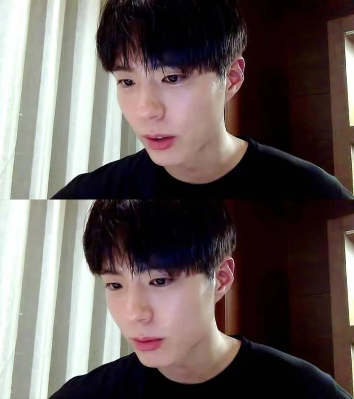 Park Bo Gum © KStarLive.com