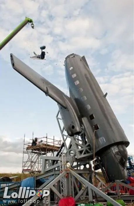 THE DARK KNIGHT RISES