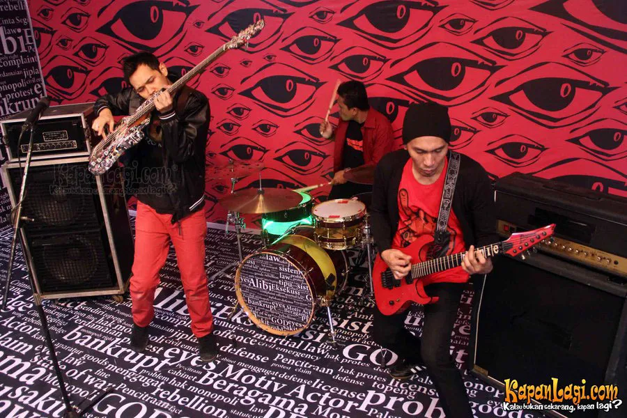 Bondan Prakoso feat Fade2Black kembali terlibat proyek amal.