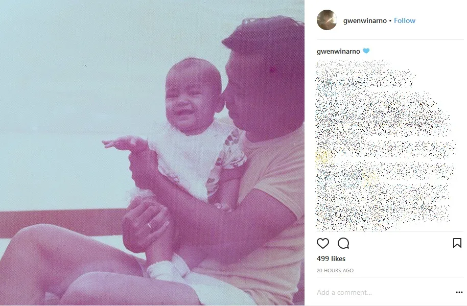 Melepas kepergian sang ayah, Gwen Winarno unggah potret masa kecil bersama almarhum Bondan Winarno. /©instagram.com/gwenwinarno