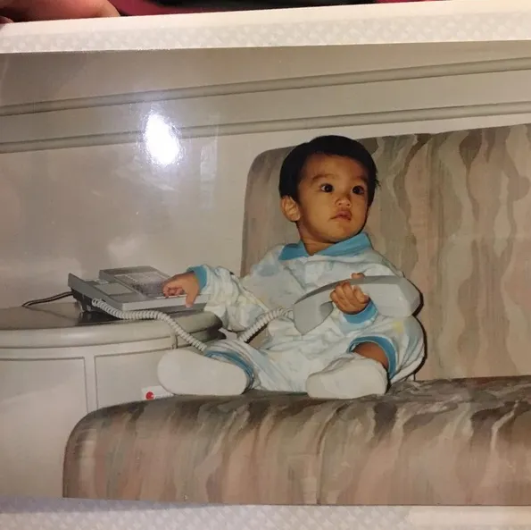 Pamerkan foto jaman dulu, Boy kecil nampak begitu menggemaskan. So cute! /©instagram.com/boywilliam17
