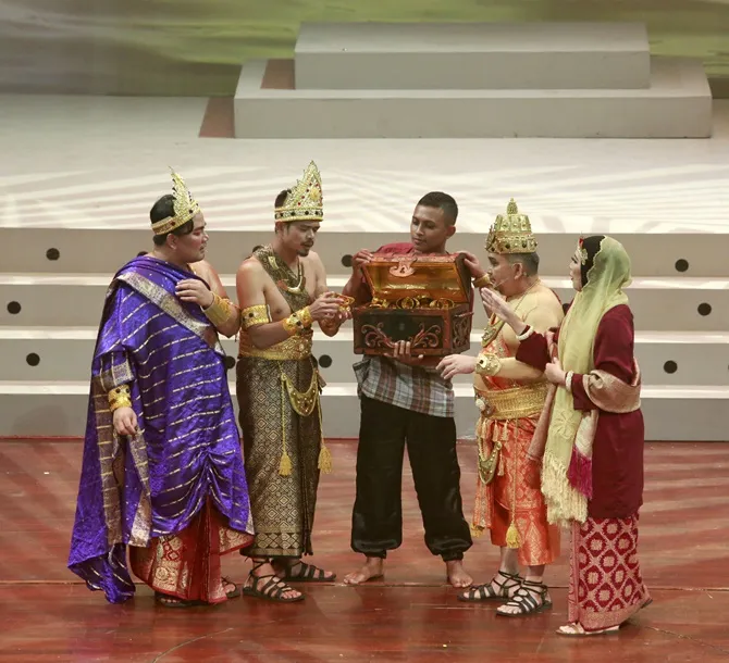 Bambang Pamungkas saat beraksi di atas panggung © KapanLagi.com/Muhammad Akrom Sukarya