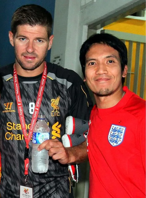 Steven Gerrad dan Desta @foto: Twitter