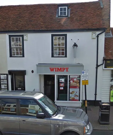 Inilah tempat di mana Brad menikmati santapan favoritnya @ dailymail.co.uk/Google Street View