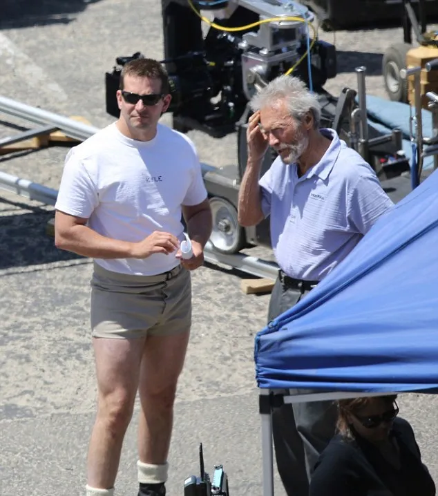 Bradley Cooper sekarang @ dailymail.co.uk