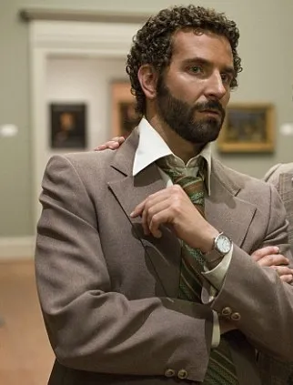 Bradley Cooper dalam AMERICAN HUSTLE © Daily Mail