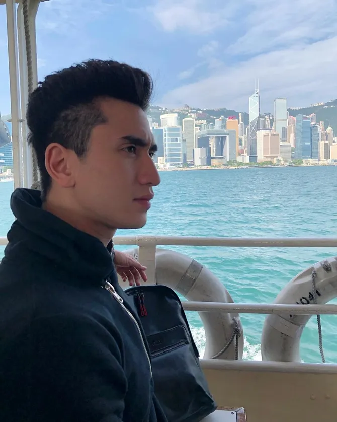Verrell dan Wilona akan berlibur bersama ke Hongkong (credit: instagram.com/bramastavrl)