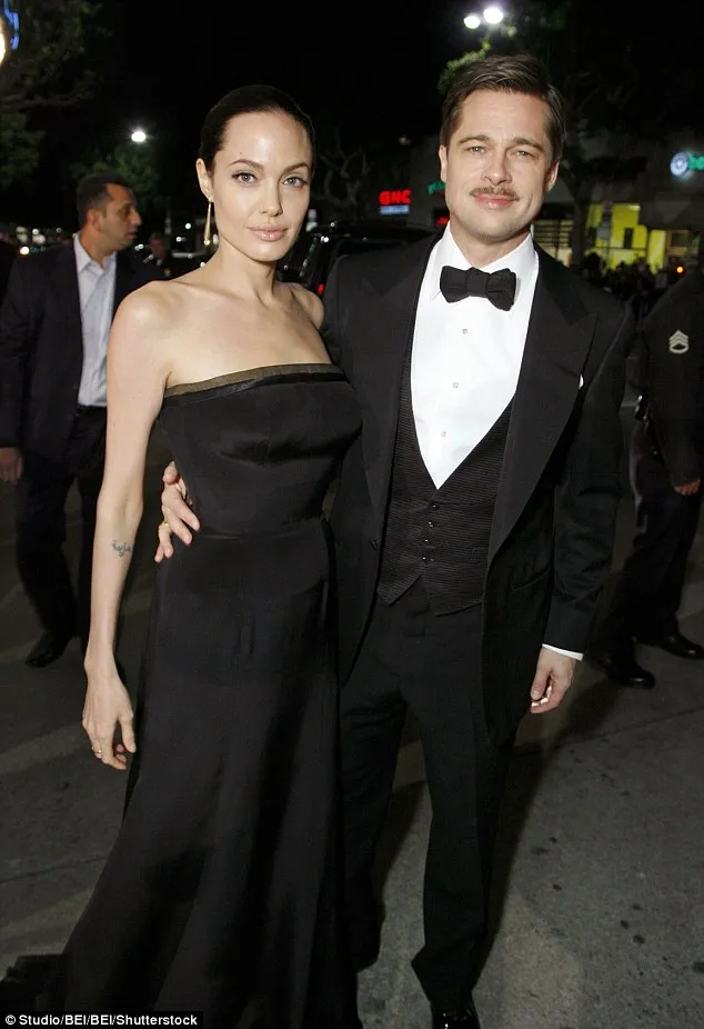 Brad Pitt Saat Masih Bersama Angelina Jolie © Daily Mail
