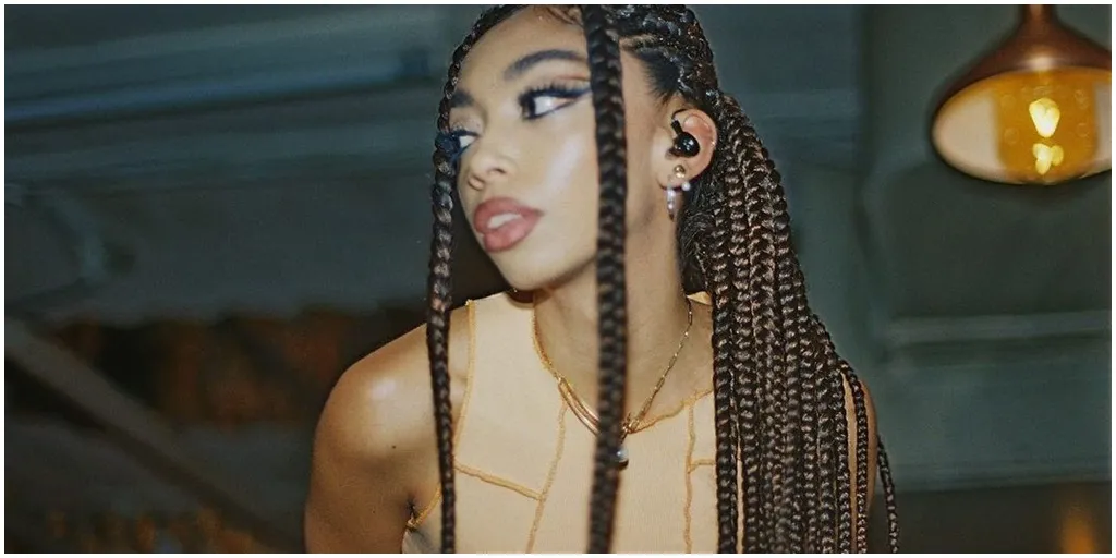 Bree Carter - Runaway (Terjemahan)